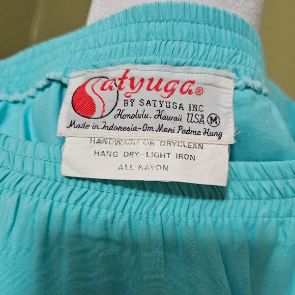 Atyuga Vintage Embroidered Aqua Midi Skirt Made in USA Women's Size Medium - Picture 4 of 4